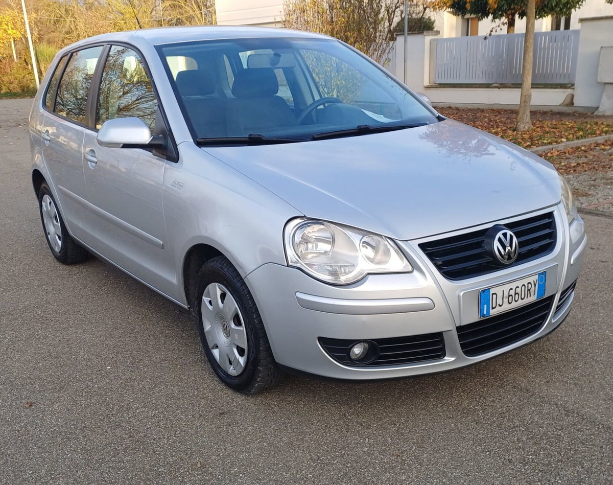 Volkswagen Polo 1.2/70CV 12V 5p. Comfortline (2)