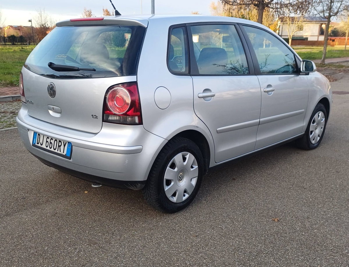 Volkswagen Polo 1.2/70CV 12V 5p. Comfortline (6)