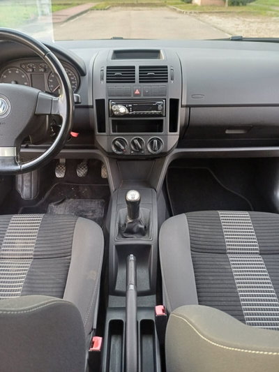 Volkswagen Polo 1.2/70CV 12V 5p. Comfortline (17)