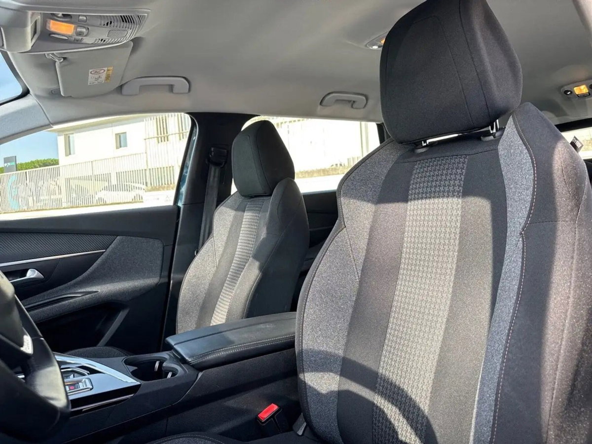 Peugeot 5008 1.5 bluehdi Active Pack s&s 130cv eat8 (19)