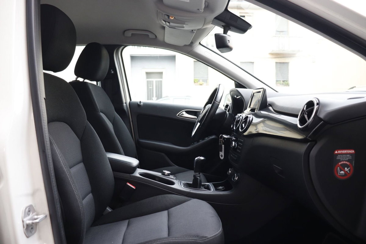 Mercedes-Benz Classe B 180 CDI Executive (14)