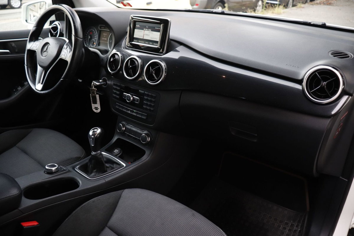Mercedes-Benz Classe B 180 CDI Executive (6)