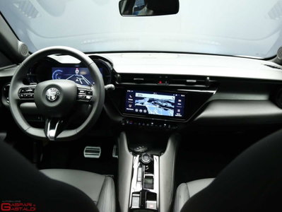 Alfa Romeo Junior 1.2 ibrida Speciale 145cv edct6 (11)