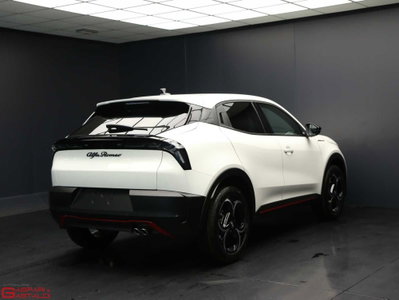 Alfa Romeo Junior 1.2 ibrida Speciale 145cv edct6 (7)