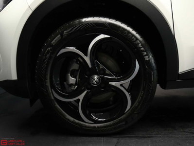 Alfa Romeo Junior 1.2 ibrida Speciale 145cv edct6 (8)