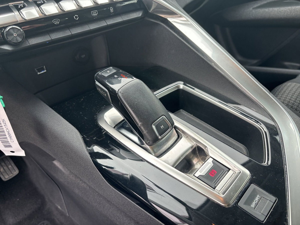 Peugeot 3008 BlueHDi 130 S&S EAT8 Active Business (14)