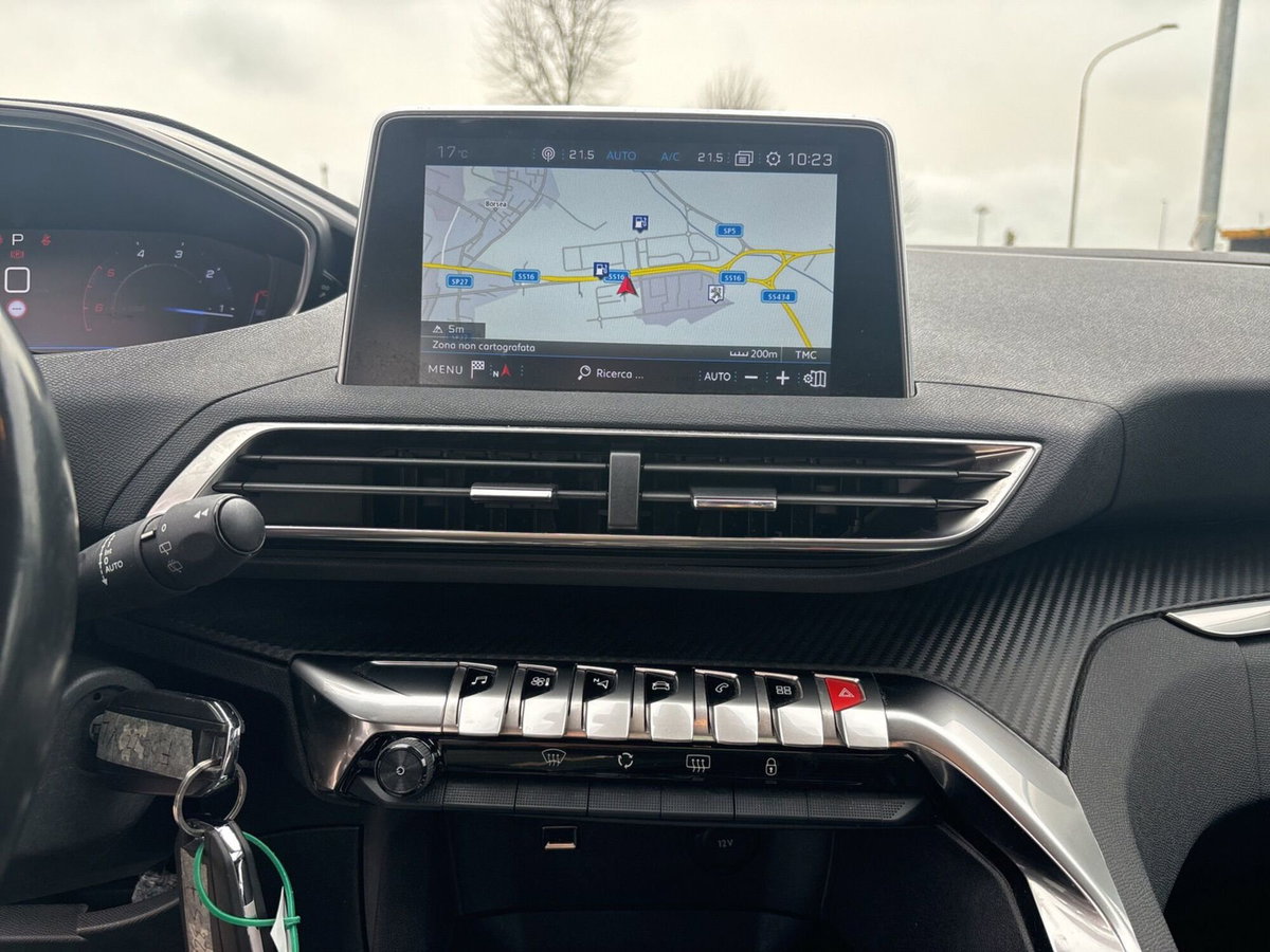 Peugeot 3008 BlueHDi 130 S&S EAT8 Active Business (18)