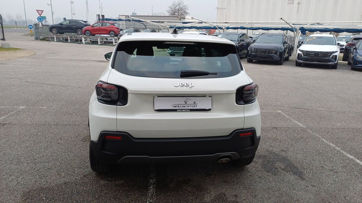 Jeep Avenger 1.2 turbo Longitude fwd 100cv (4)