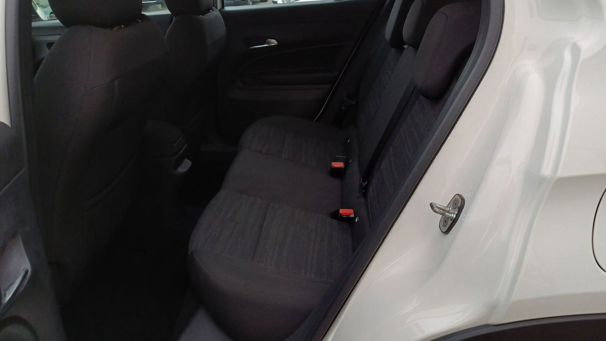 Jeep Avenger 1.2 turbo Longitude fwd 100cv (9)