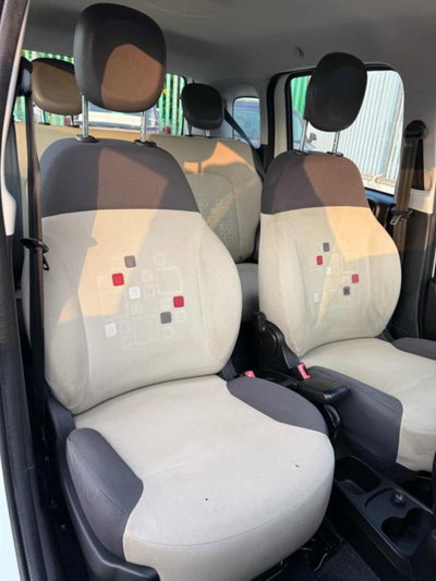 Fiat Panda 0.9 TwinAir Turbo Natural Power Lounge (13)