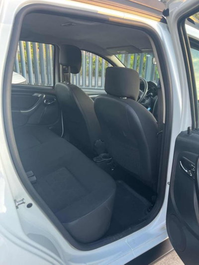 Dacia Duster 1.6 110CV 4x2 GPL Ambiance (12)