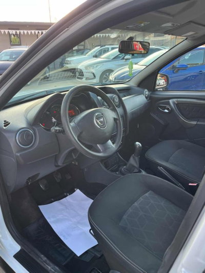 Dacia Duster 1.6 110CV 4x2 GPL Ambiance (8)
