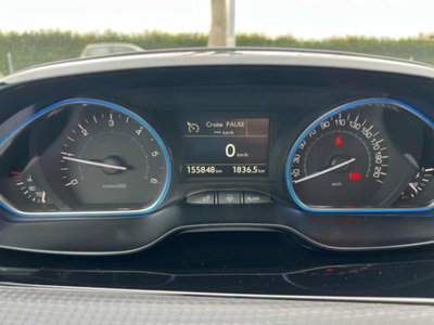Peugeot 2008 120 S&S Allure (8)