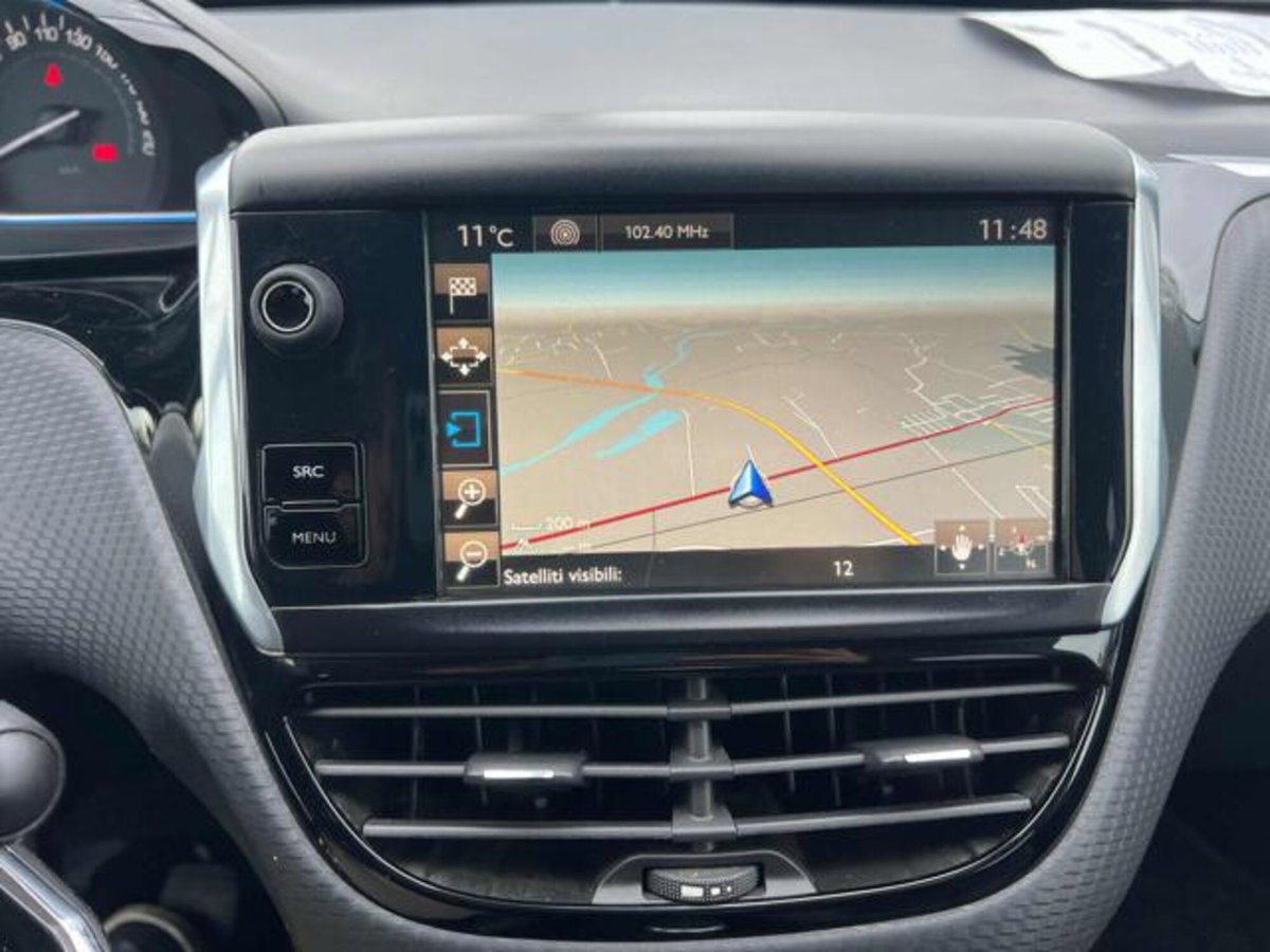 Peugeot 2008 120 S&S Allure (9)