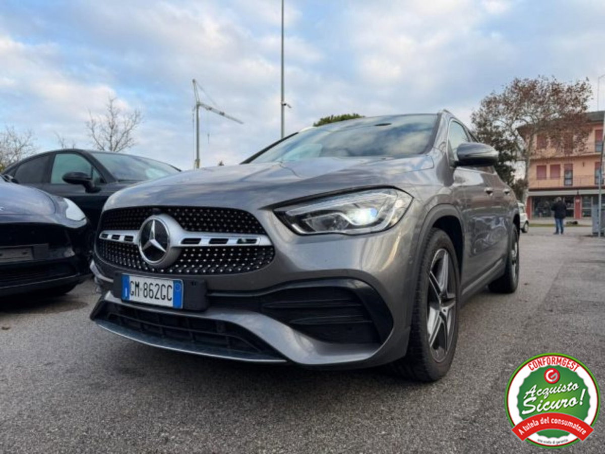 Mercedes-Benz GLA SUV 180 d Automatic Premium