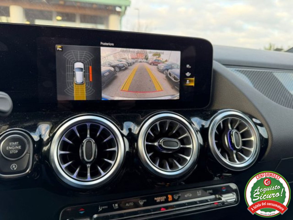Mercedes-Benz GLA SUV 180 d Automatic Premium (16)