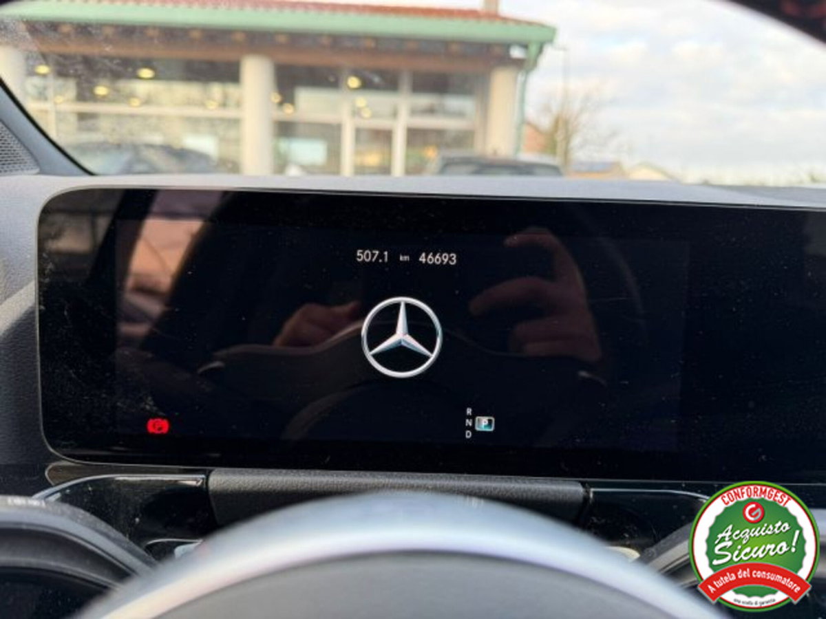 Mercedes-Benz GLA SUV 180 d Automatic Premium (18)