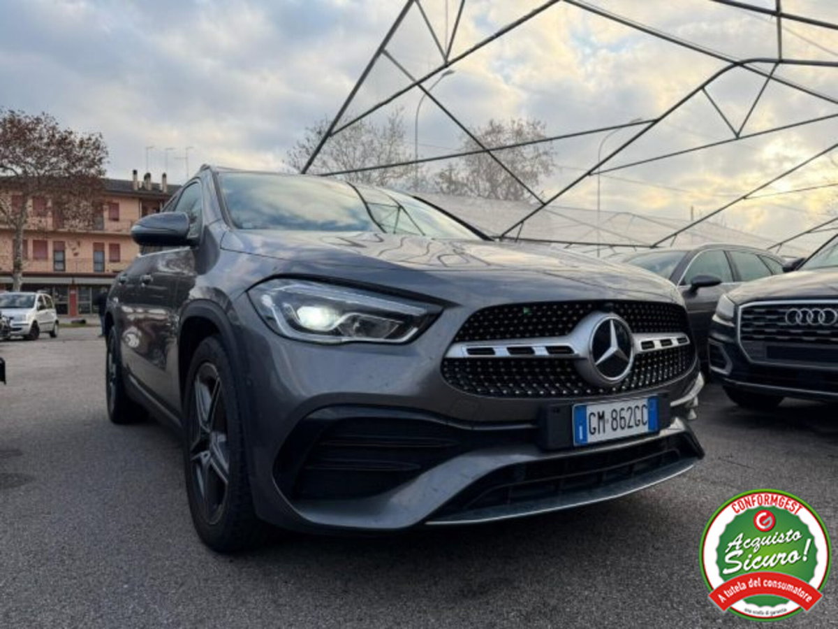 Mercedes-Benz GLA SUV 180 d Automatic Premium (6)