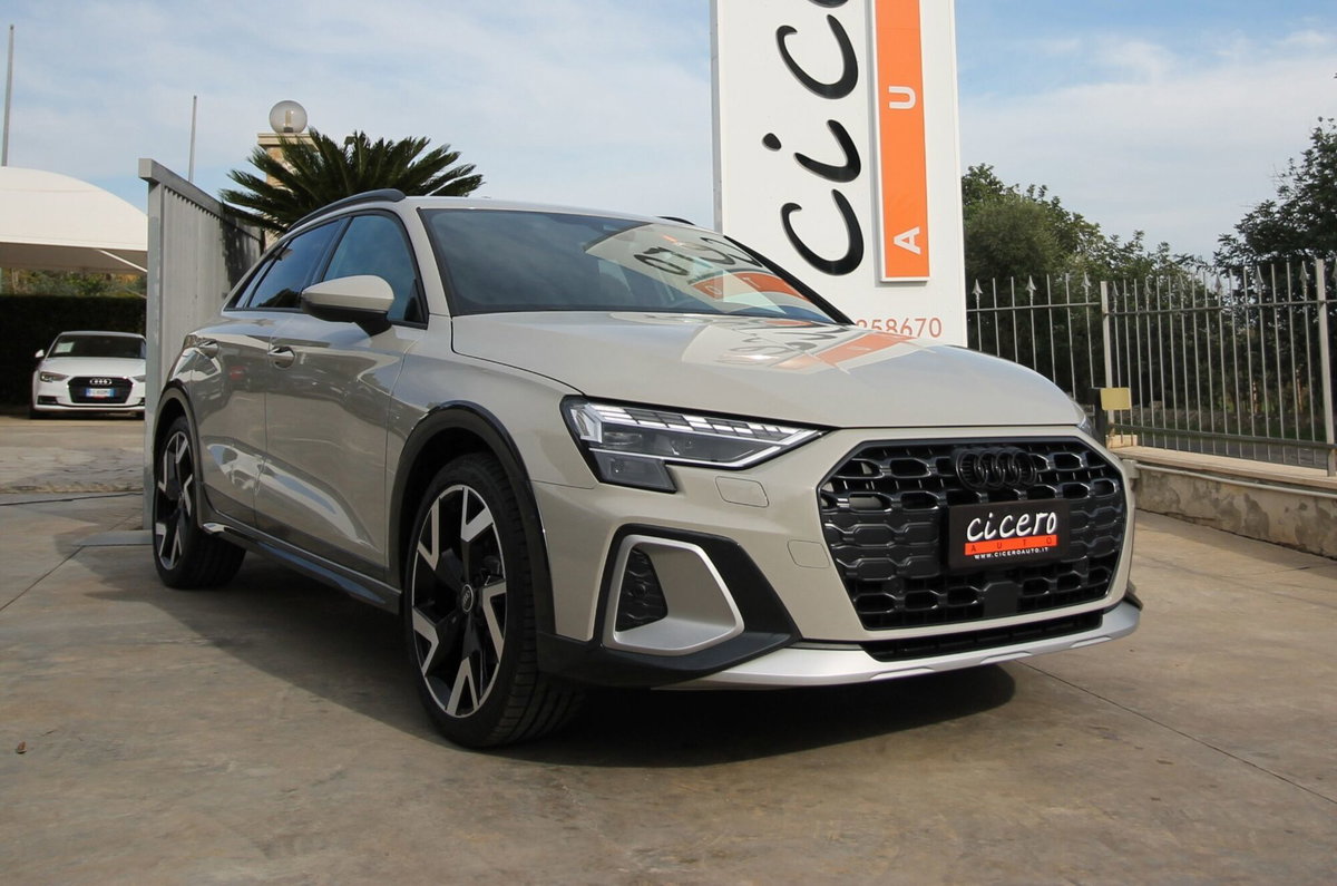 Audi A3 allstreet 1.5 tfsi mhev Identity Contrast 150cv s-tronic