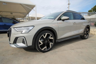Audi A3 allstreet 1.5 tfsi mhev Identity Contrast 150cv s-tronic (3)