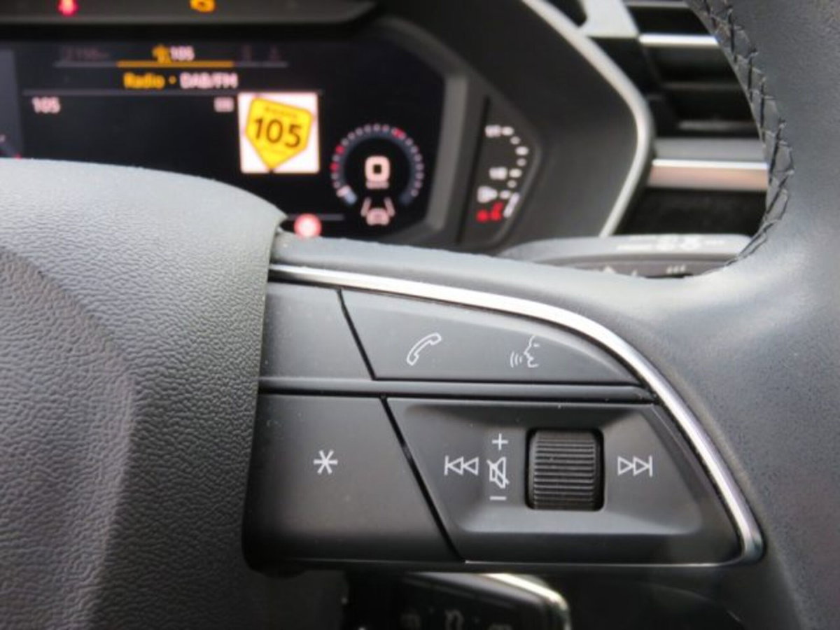 Audi Q3 35 TDI quattro S tronic Business (13)