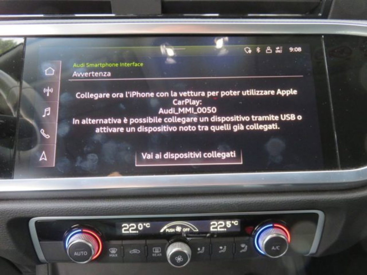 Audi Q3 35 TDI quattro S tronic Business (16)