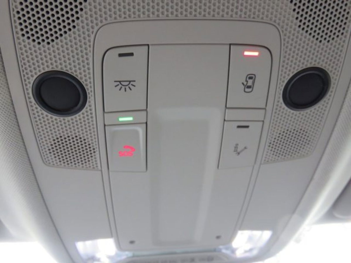Audi Q3 35 TDI quattro S tronic Business (17)