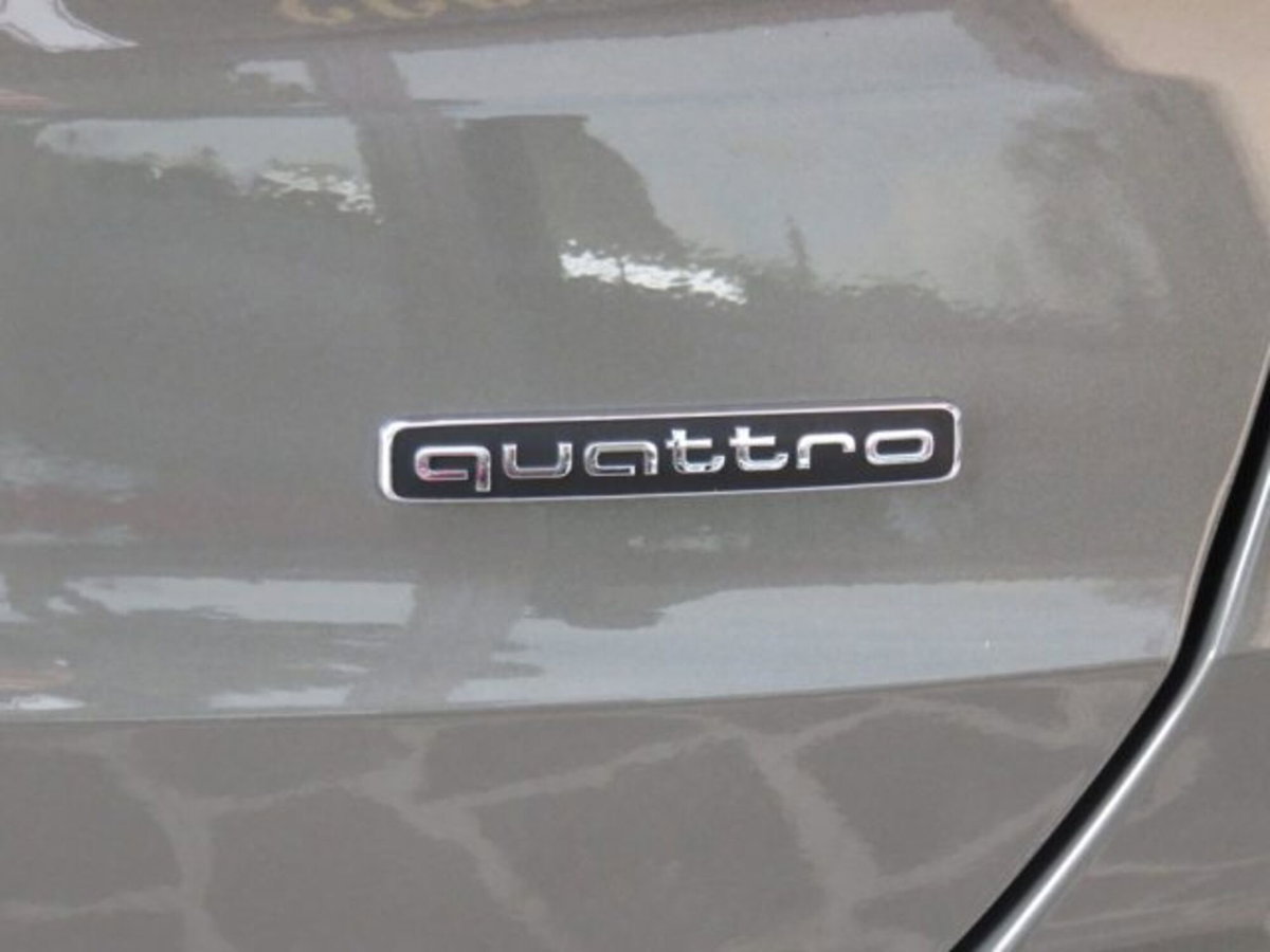 Audi Q3 35 TDI quattro S tronic Business (5)