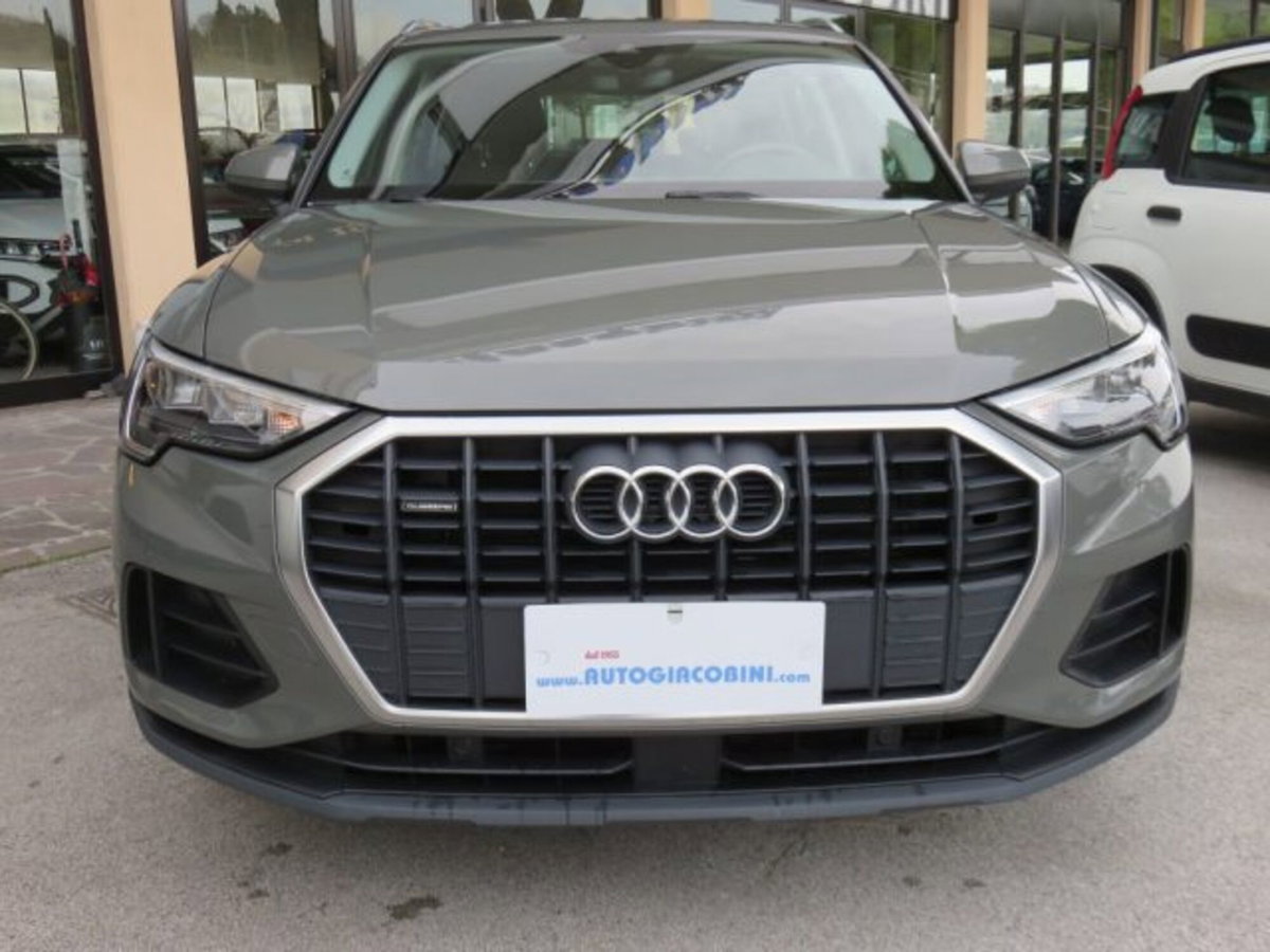 Audi Q3 35 TDI quattro S tronic Business (6)