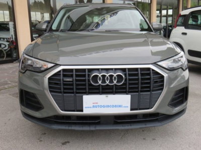 Audi Q3 35 TDI quattro S tronic Business (6)
