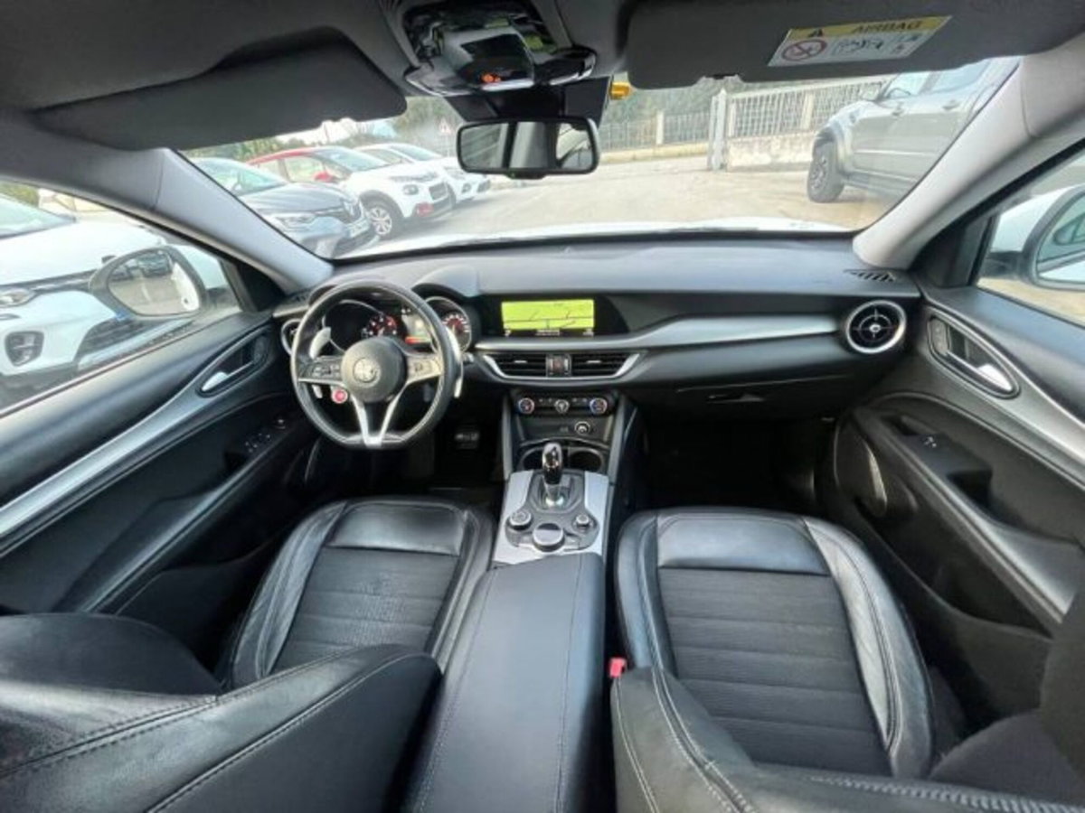 Alfa Romeo Stelvio Stelvio 2.2 Turbodiesel 150 CV AT8 RWD Business (11)
