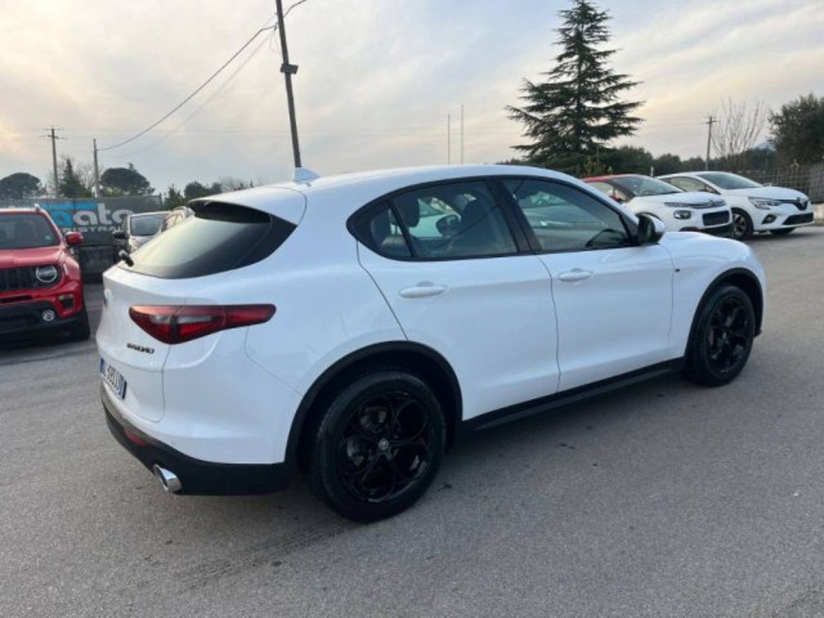 Alfa Romeo Stelvio Stelvio 2.2 Turbodiesel 150 CV AT8 RWD Business (6)