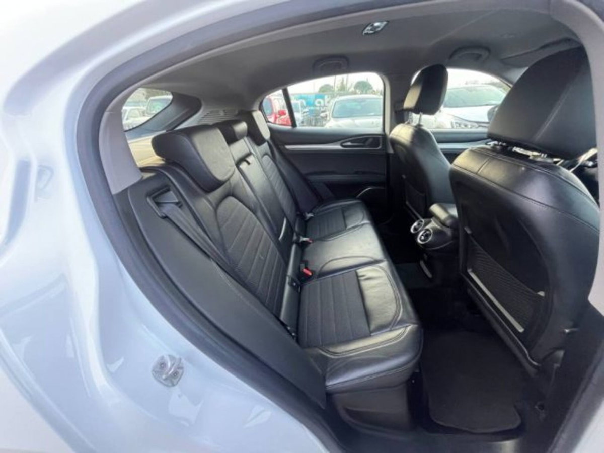 Alfa Romeo Stelvio Stelvio 2.2 Turbodiesel 150 CV AT8 RWD Business (9)
