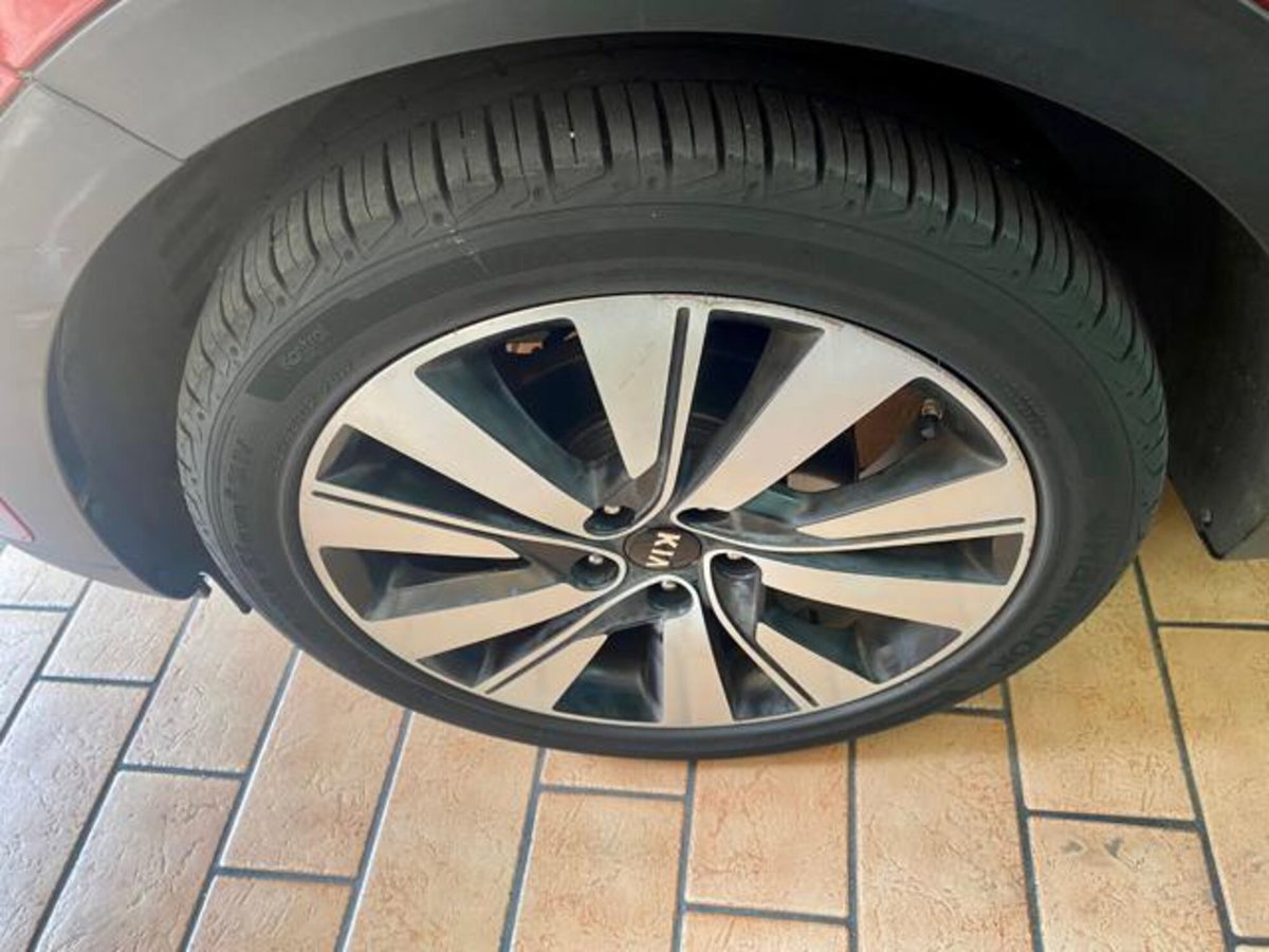 Kia Sportage 1.7 CRDI 141 CV DCT7 2WD Business Class (12)