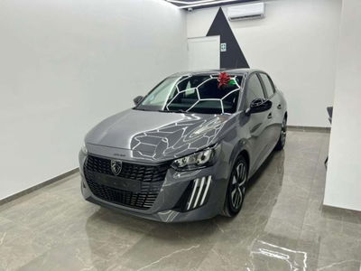 Peugeot 208 1.2 puretech Active s&s 75cv usata