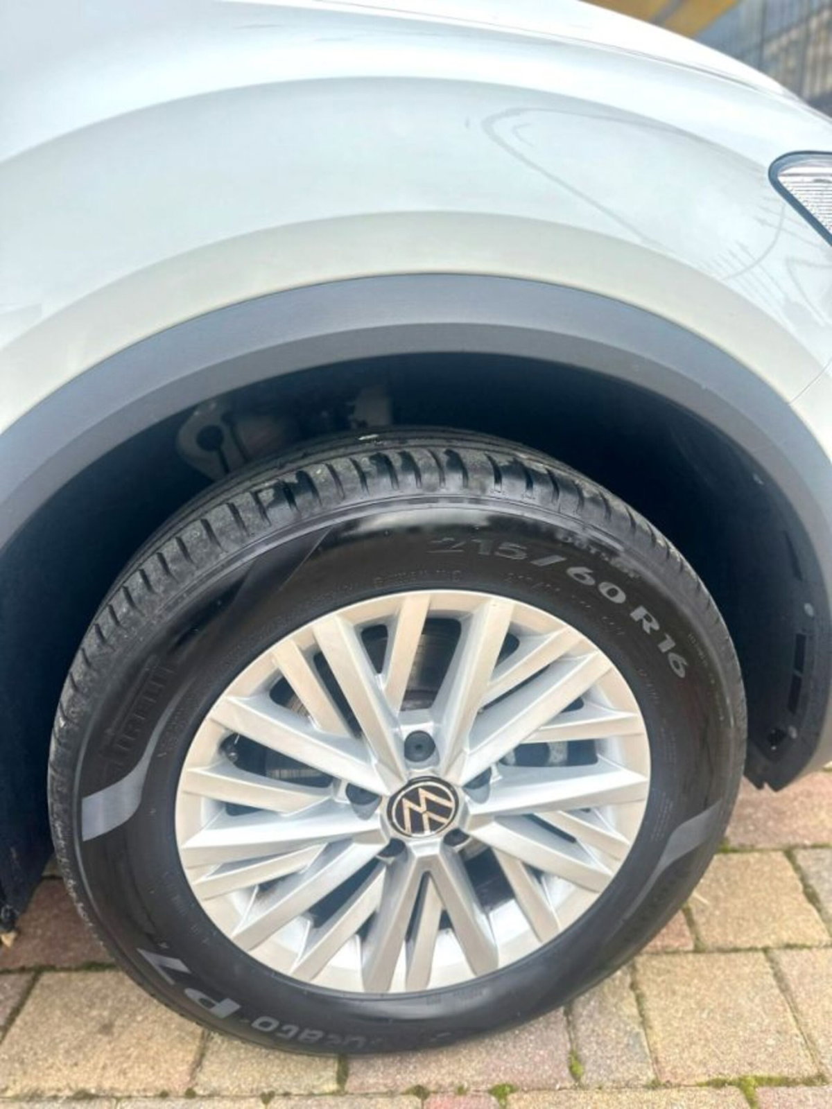 Volkswagen T-Roc 1.0 TSI Business BlueMotion Technology (18)