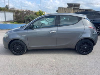 Lancia Ypsilon 1.2 69 CV Argento usata