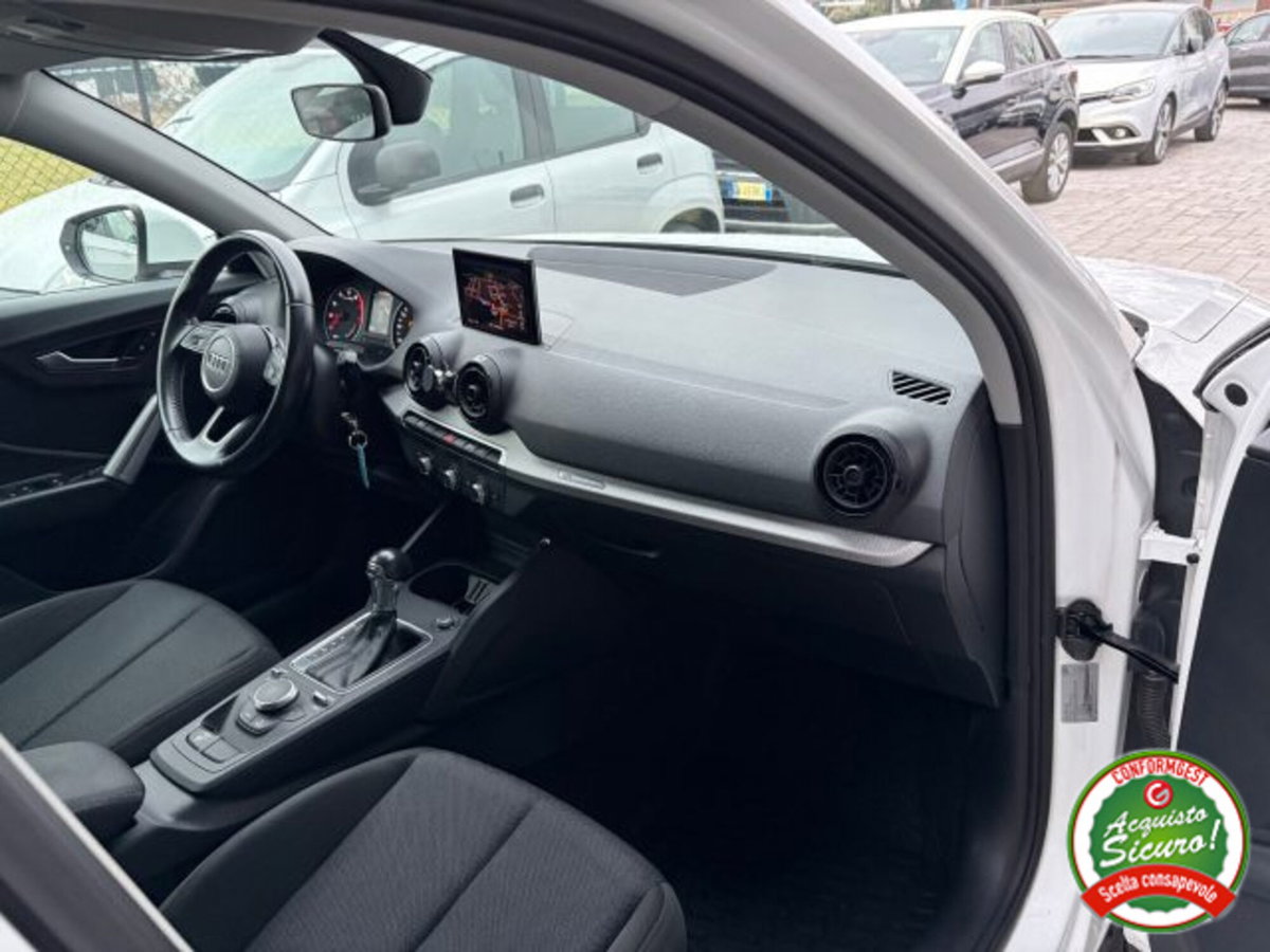 Audi Q2 Q2 1.0 TFSI S tronic Sport (14)