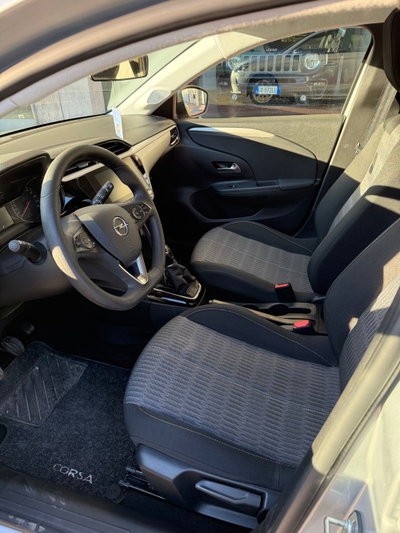 Opel Corsa 1.2 Edition (6)