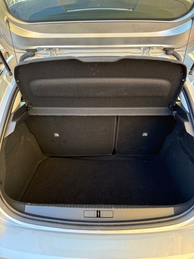 Opel Corsa 1.2 Edition (9)