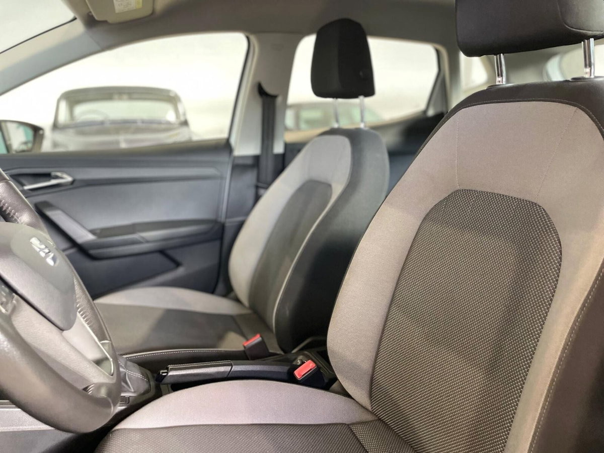 SEAT Ibiza 1.6 TDI 95 CV 5 porte Business (11)