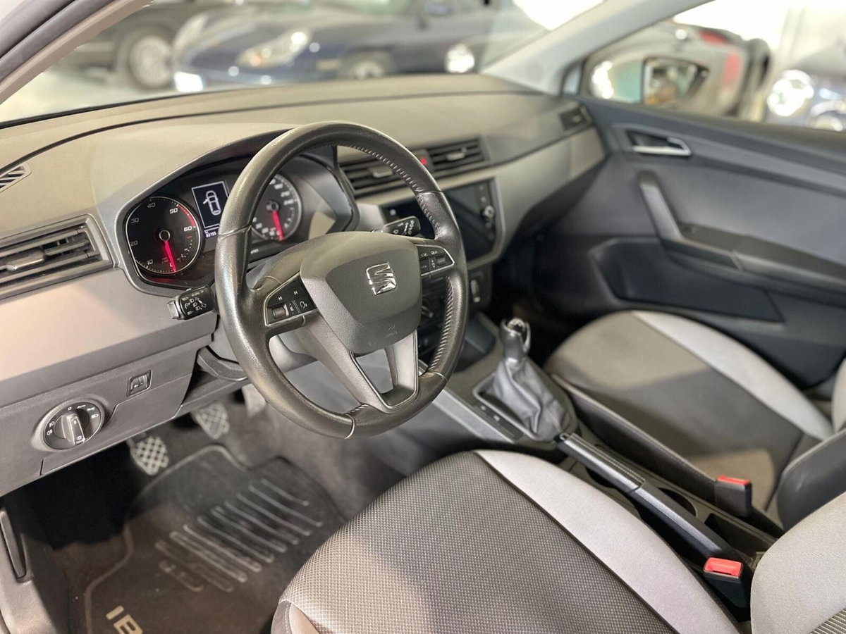 SEAT Ibiza 1.6 TDI 95 CV 5 porte Business (9)