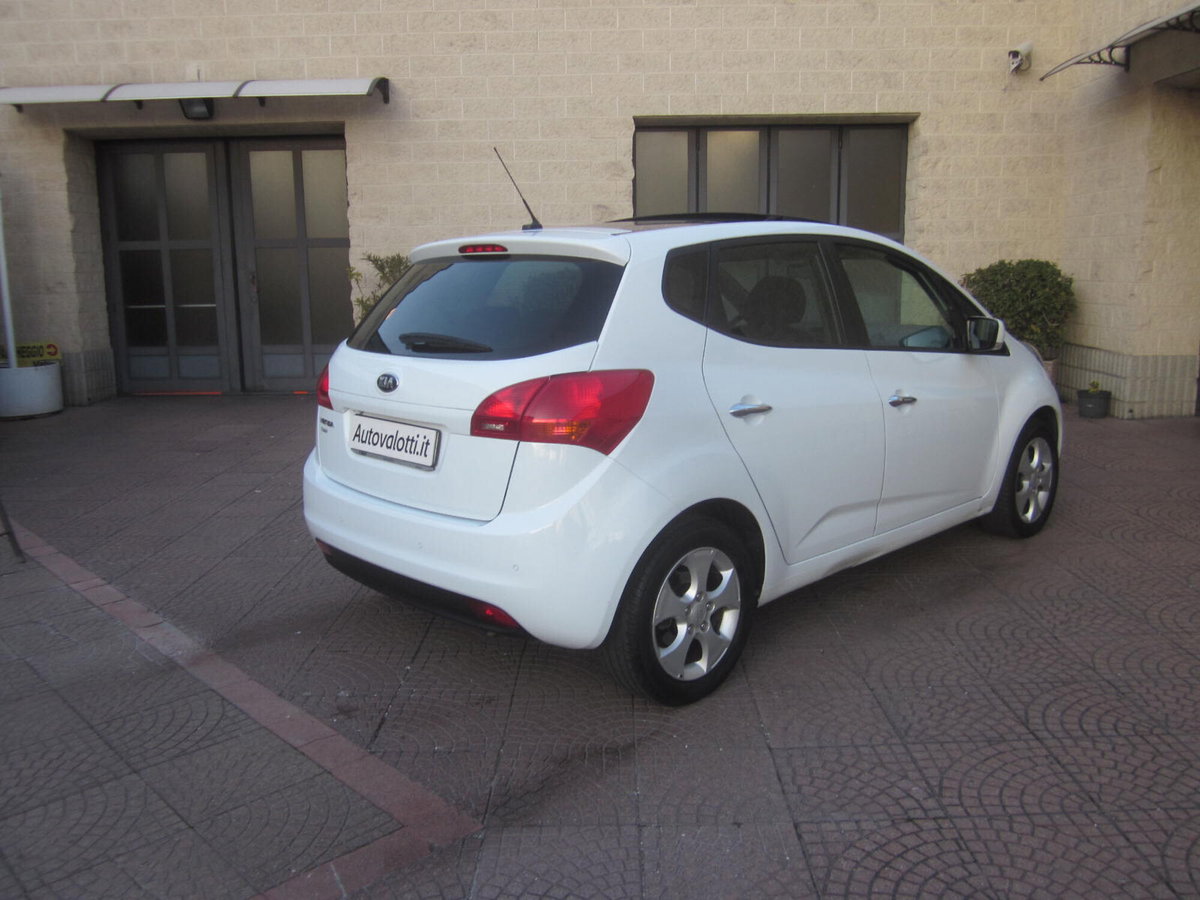 Kia Venga 1.4 CVVT Cool (6)