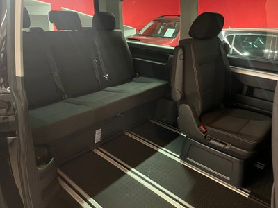 Volkswagen Multivan 2.0 TDI 150CV DSG 4Motion Life (10)