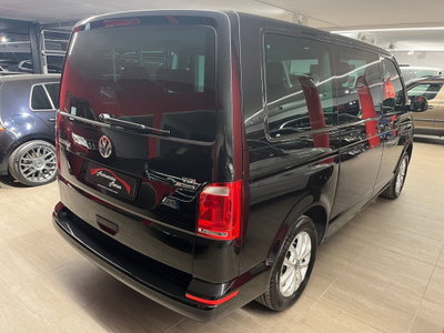 Volkswagen Multivan 2.0 TDI 150CV DSG 4Motion Life (4)