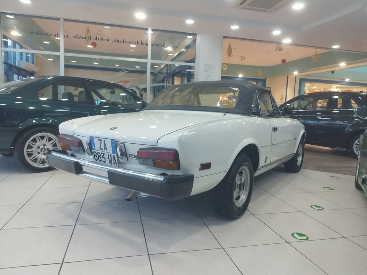 Fiat 124 spider 124 spider 1.4 MultiAir America (3)