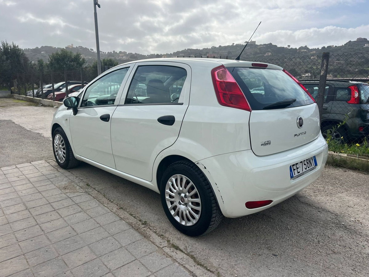 Fiat Punto 1.2 8V 5 porte Lounge (4)