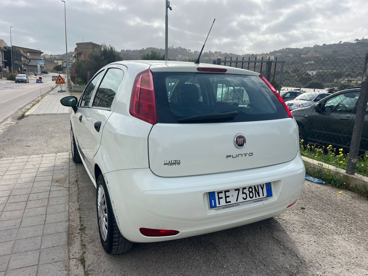 Fiat Punto 1.2 8V 5 porte Lounge (5)