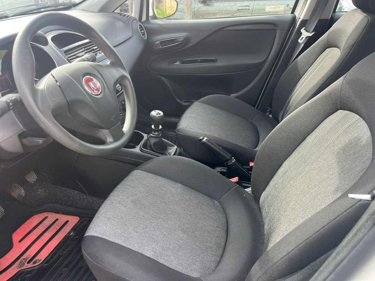 Fiat Punto 1.2 8V 5 porte Lounge (6)