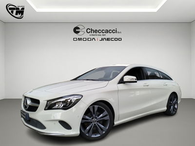 Mercedes-Benz CLA Shooting Brake 220 d Automatic Premium usata
